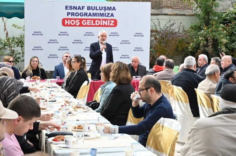 Başkan Başdeğirmen: "Göreve geldiğimizden beri hem tamircilik hem temizlikçilik yapıyoruz" 