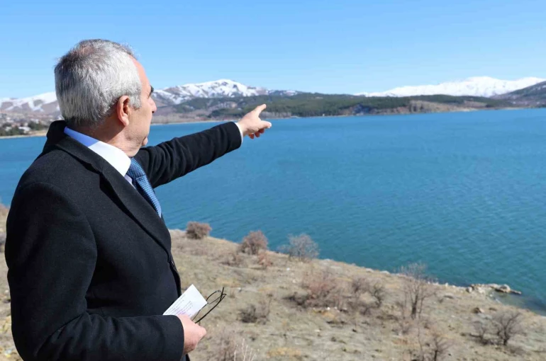 Başkan Bozcan: "Davos’a gitmeye gerek yok Hazar Gölü’ne gidelim" 