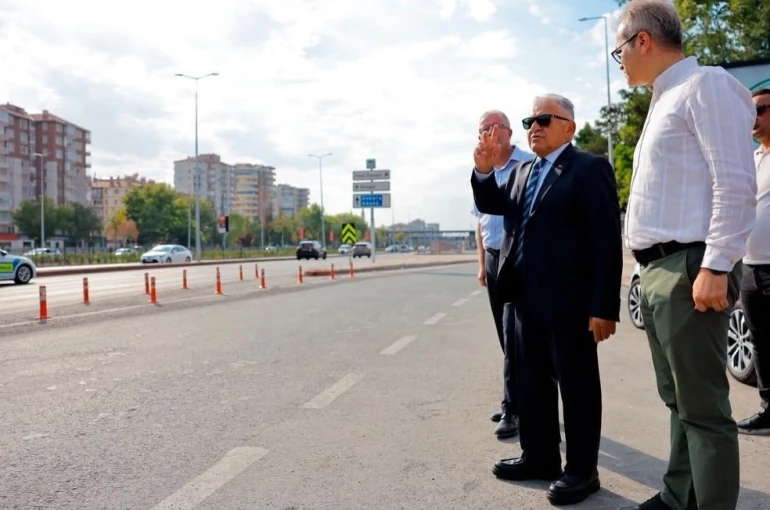 Başkan Büyükkılıç: "DSİ-Yeni Sanayi Alt Geçitleri ile ulaşım konforunu artırdık"