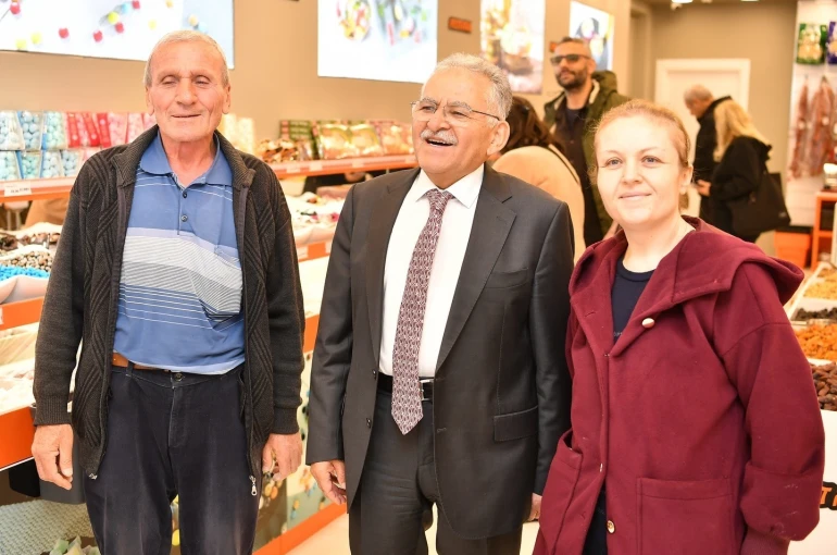 Başkan Büyükkılıç’tan Ramazan’a esnaf ve vatandaşla gönül köprüsü