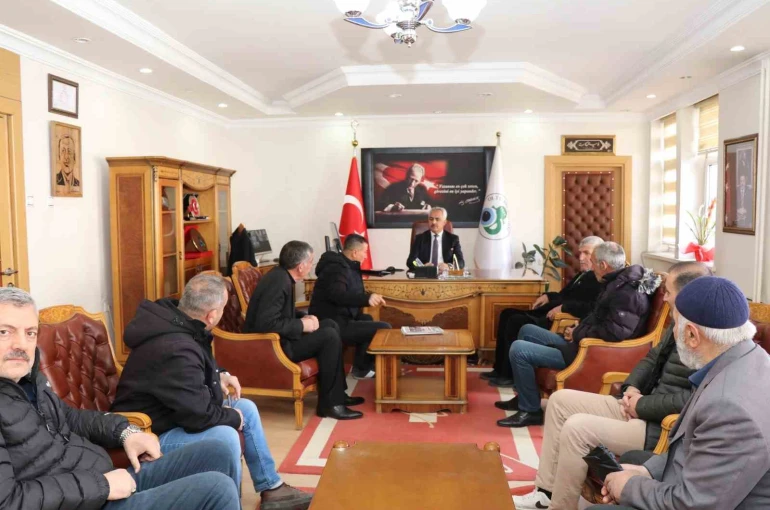 Başkan Çelebi vatandaşların sorunlarını dinledi 