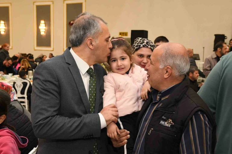 Başkan Çenet, engelli bireyler ve aileleriyle iftarda buluştu 