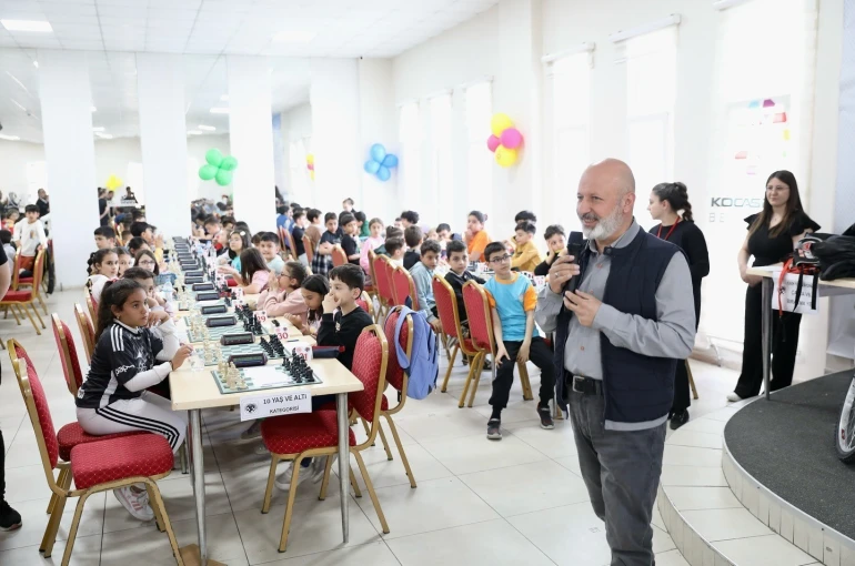 Başkan Çolakbayrakdar: "Geleceğin liderleri yetişiyor" 