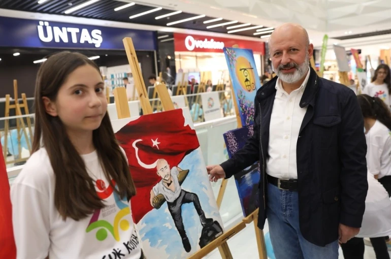 Başkan Çolakbayrakdar; "Her alanda gençlerimizin ve evlatlarımızın yanındayız" 