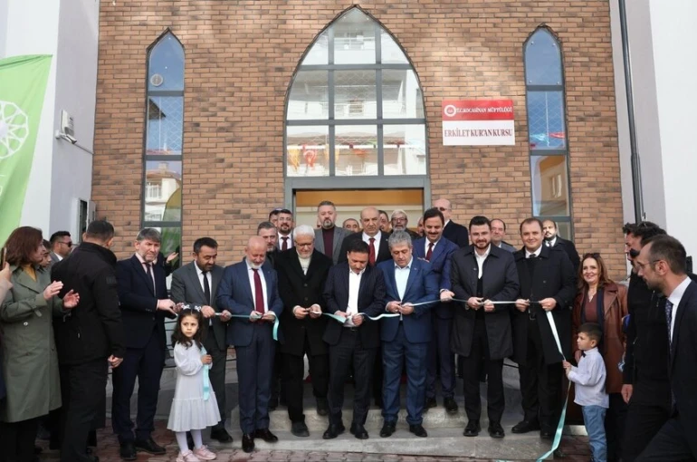 Başkan Çolakbayrakdar, "Vatandaşlarımıza daha konforlu yaşam imkanları sağlıyoruz" 