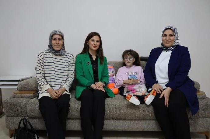 Başkan Durgut ve Kaymakam Yayabaşı ailelerle buluştu 