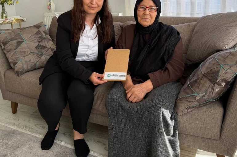Başkan Dutlulu şehit annelerini yalnız bırakmadı 