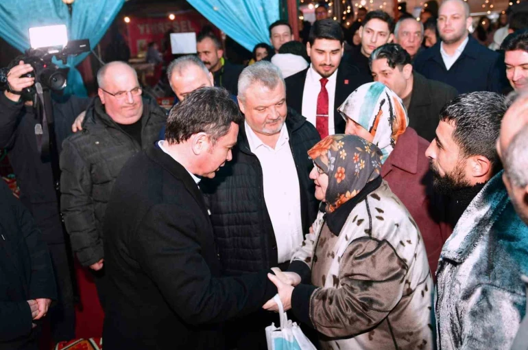 Başkan Erkan Aydın Ramazan Sokağı’nda vatandaşlarla buluştu 
