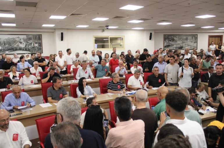 Başkan Erol: "Belediye Meclisi eylem yeri değil; hizmet üretme yeridir" 