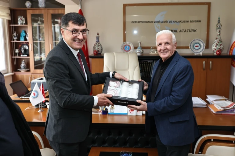 Başkan Eyüp Kahveci: "Kütahya’daki tüm kurum ve kuruluşlarımızla omuz omuza çalışacağız"