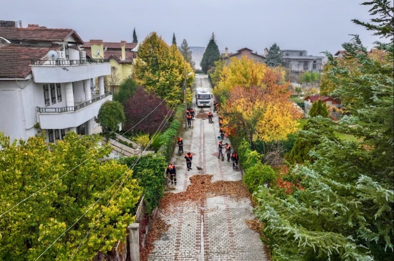 Başkan Geçit: "Yeşilyurt’un her köşesi için özveriyle çalışıyoruz"
