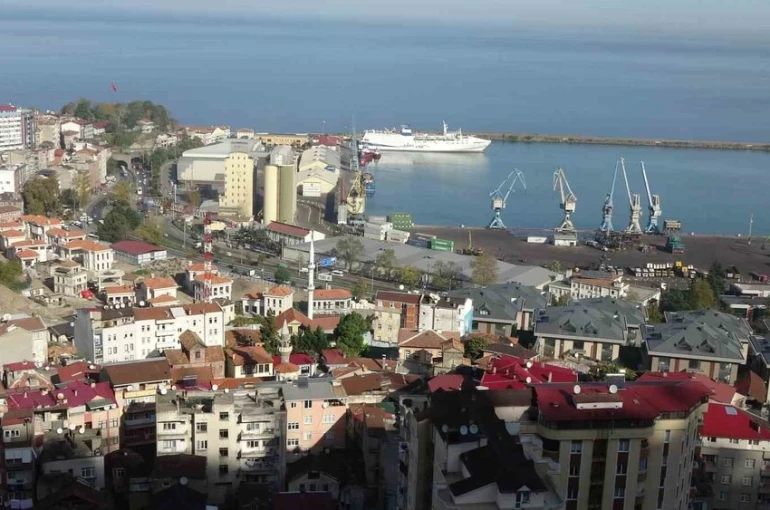 Başkan Genç: "Çömlekçi’deki dönüşüm ile limanın entegrasyonu şuanda bir tezat oluşturuyor" 