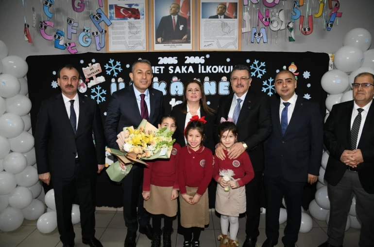 Başkan Genç, öğrencilerin karne heyecanına ortak oldu 