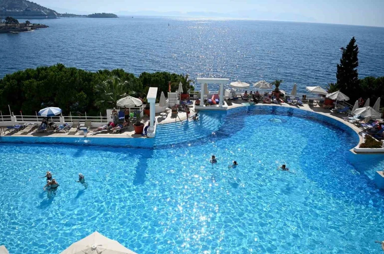 Başkan Günel "Birlikte güçlüyüz, turizmcilerimizin yanındayız"