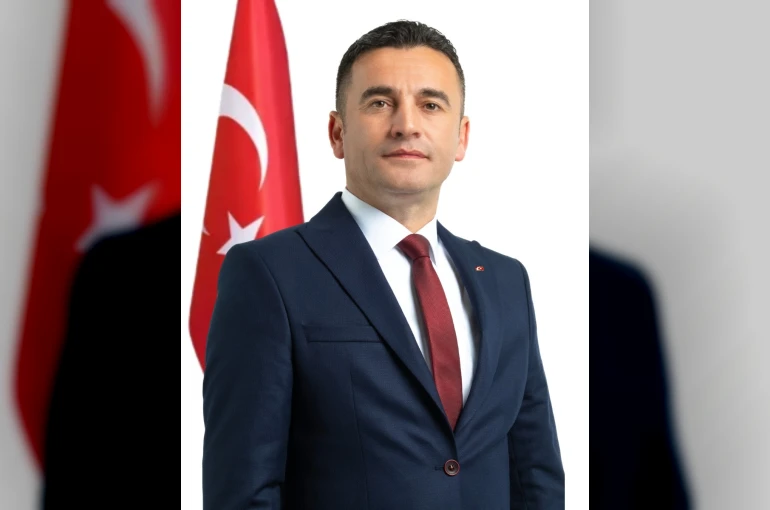 Başkan Habil Dökmeci, "CHP’den ayrılmıyor, Yeni Parti’ye geçmiyorum"