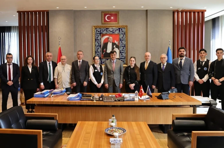 Başkan Kahveci: "Kentin turizm değerleri daha etkin değerlendirilmeli" 