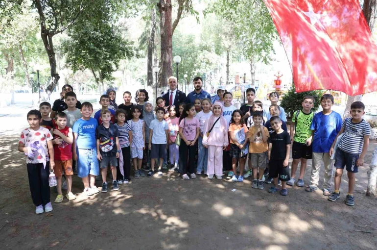 Başkan Kaya: "Çocuklarımızın eğitim hayatında yanlarında olmaya devam edeceğiz" 