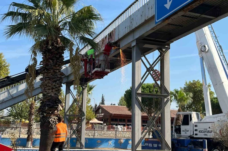 Başkan Kaya talep etti, atıl üst geçit kaldırılıyor 