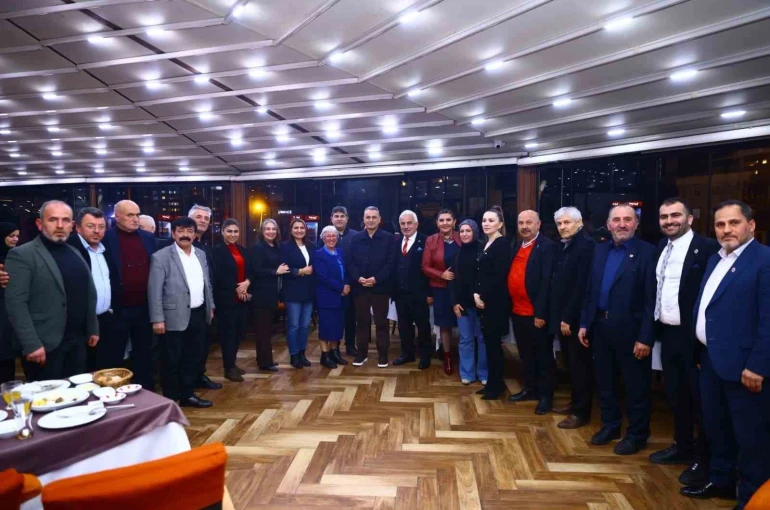 Başkan Kurnaz: "Muhtarlar gözbebeğimiz" 