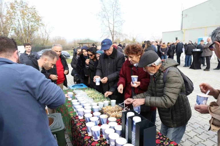 Başkan Özdemir: "Toprağı koruyan kentler geleceğini güvence altına alır"