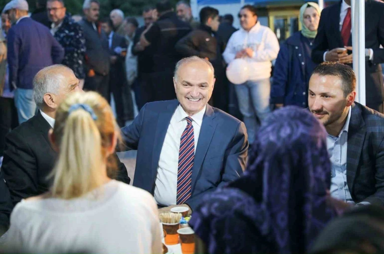 Başkan Özlü "Biz zor olana talibiz, kalıcı işler yapıyoruz"