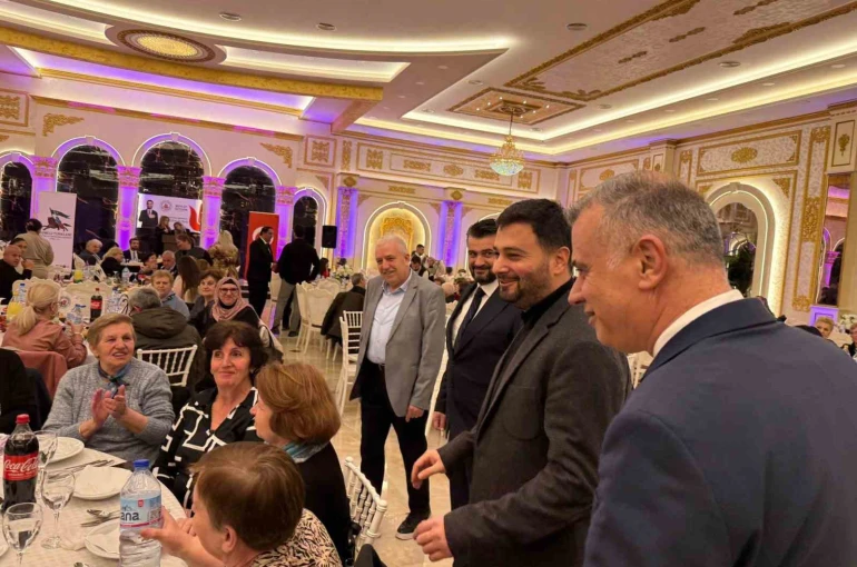 Başkan Öztekin Prizren’de Rumeli Türkleriyle aynı sofrayı paylaştı 