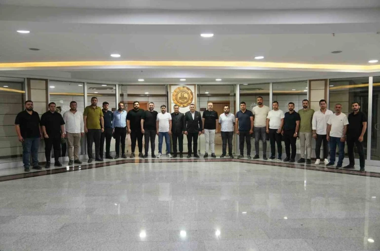 Başkan Sadıkoğlu, genç girişimcilerle bir araya geldi 