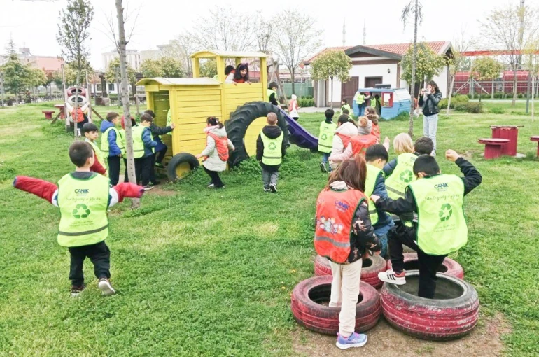 Başkan Sandıkçı: "Çocuklarımıza doğa ve çevre bilinci kazandırıyoruz" 
