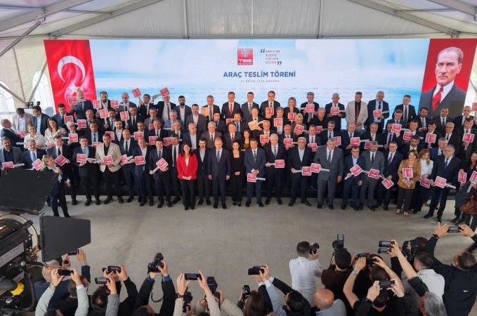 Başkan Seçer: "Belediyelerimizin işini kolaylaştırmak için gayret sarf ediyoruz" 