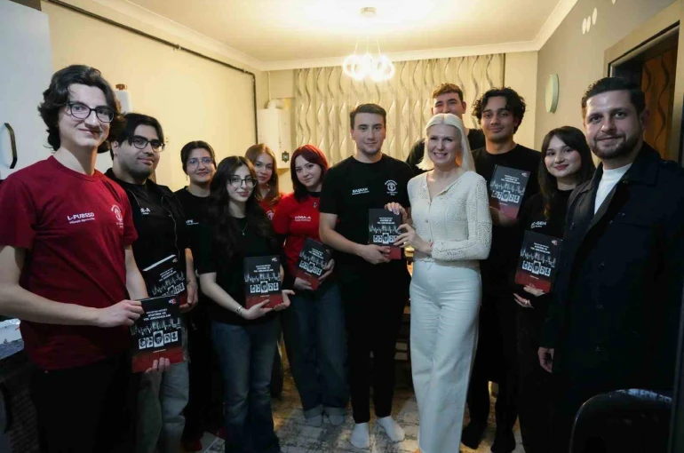 Başkan Subaşı, öğrencilerin iftar sofralarına konuk oldu 