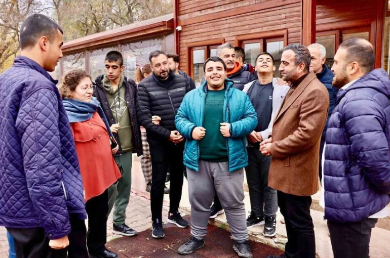 Başkan Ulutaş özel öğrencileri ağırladı 