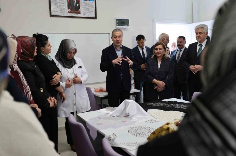 Başkan Uzun: "Atıl yapıları tek tek şehre kazandırıyoruz" 