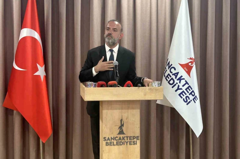 Başkan Yeğin’den Sancaktepe’de yıkılan anıta ilişkin açıklama: "Sökün dedim yıktılar, gece dedim sabah yaptılar" 