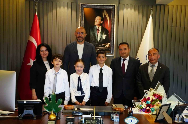 Başkan Zencirci yetkiyi, çocuklara devretti 