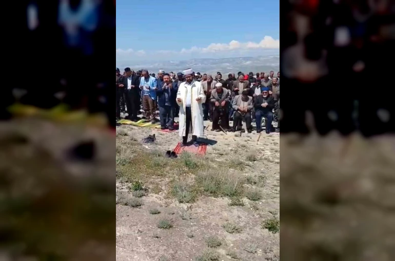 Başkentte vatandaşlardan yağmur duası 