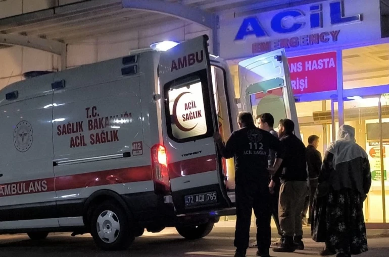 Batman’da ot yedikten sonra ilaç içen genç zehirlendi 