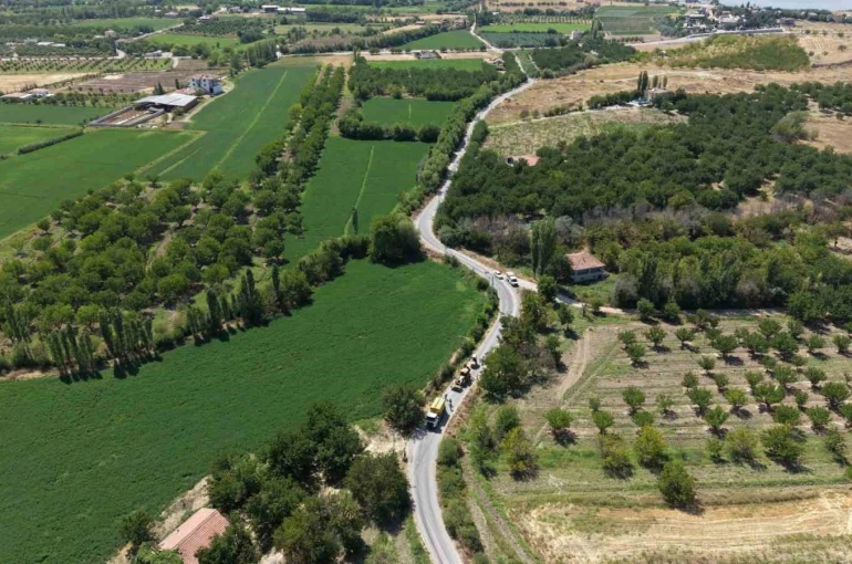 Battalgazi’de yol çalışmaları ilçe genelinde sürüyor 