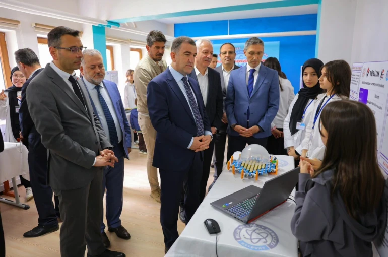 Bayburt BİLSEM öğrencilerinden bilim fuarı