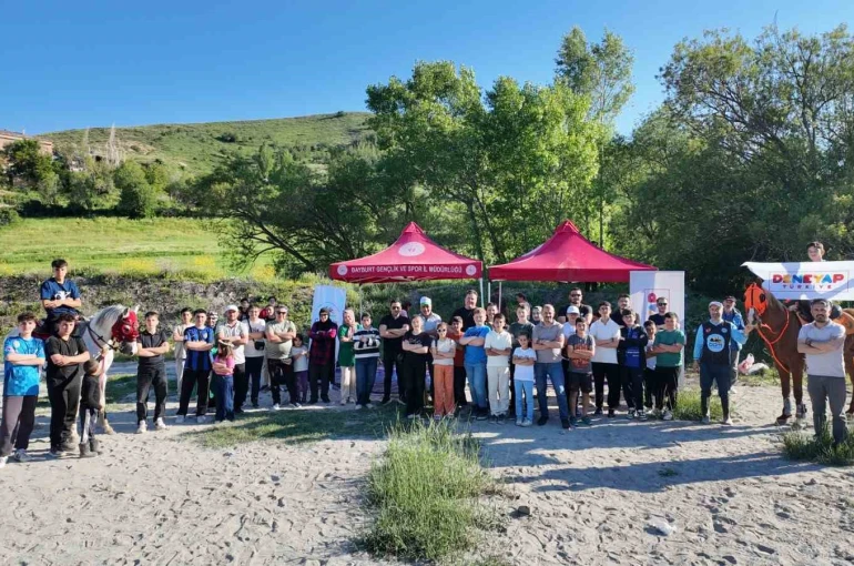 Bayburt’ta DENEYAP öğrencilerine ata sporu cirit tanıtıldı