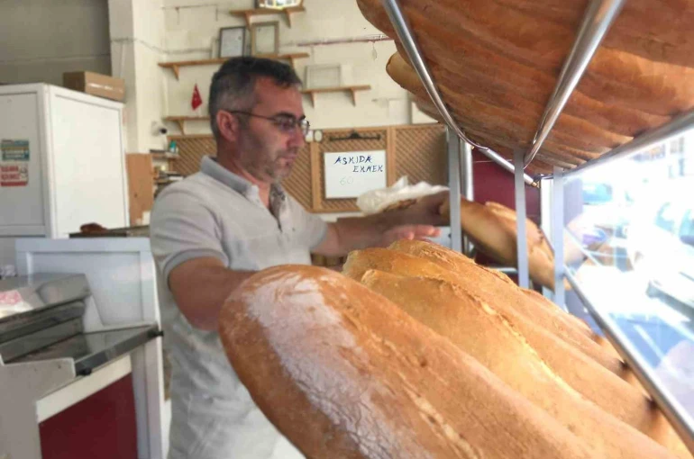 Bayburt’ta ekmek fiyatı 15 liraya yükseldi