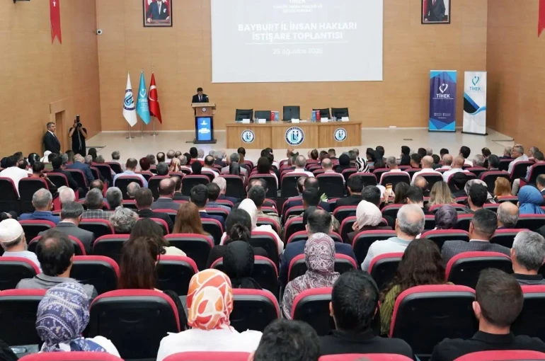 Bayburt’ta İl İnsan Hakları İstişare Toplantısı yapıldı 