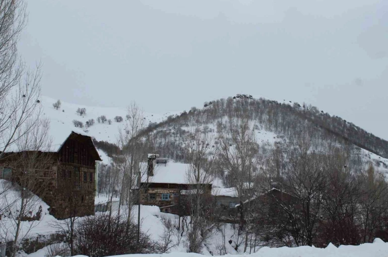 Bayburt’ta karla karışık yağmur, yüksek kesimlerde kar bekleniyor 
