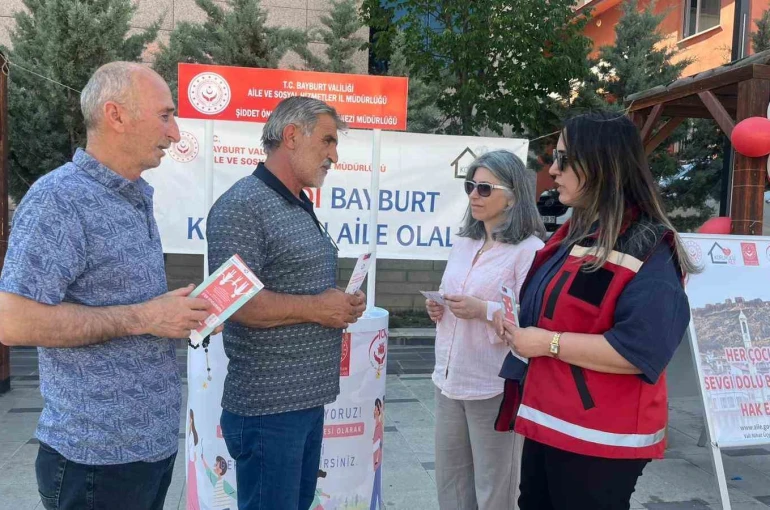 Bayburt’ta koruyucu aile hizmeti tanıtıldı 