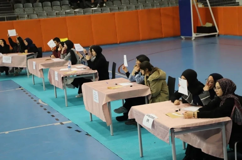 Bayburt’ta liseler arası "Bayburt" konulu bilgi yarışması düzenlendi 