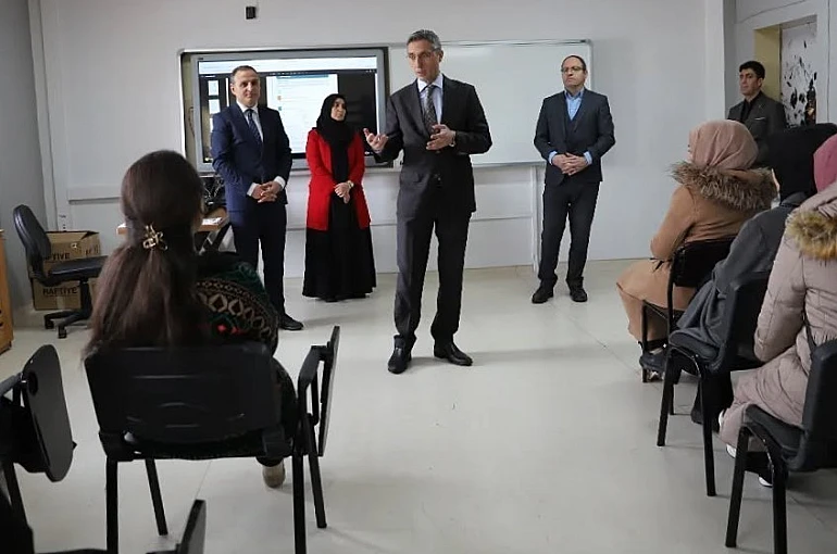 Bayburt’ta ’Maarif Modeli Aile Konferansı’ düzenlendi