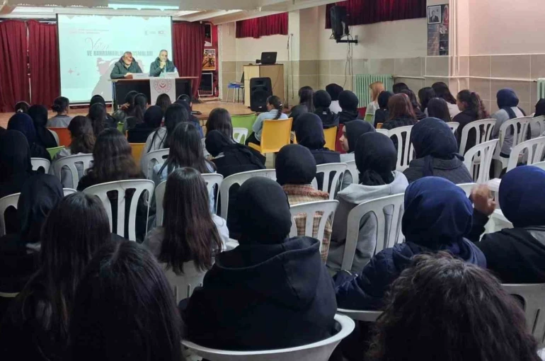Bayburt’ta öğrencilere Şehit Serkan Saka’nın vatan sevgisi anlatıldı 