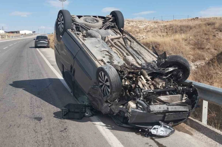 Bayburt’ta trafik kazası: 2 yaralı 