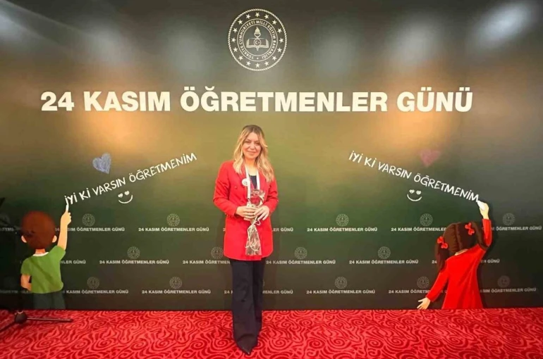 Bayburt’ta yılın öğretmeni Mevhibe Kübra Hançer seçildi 