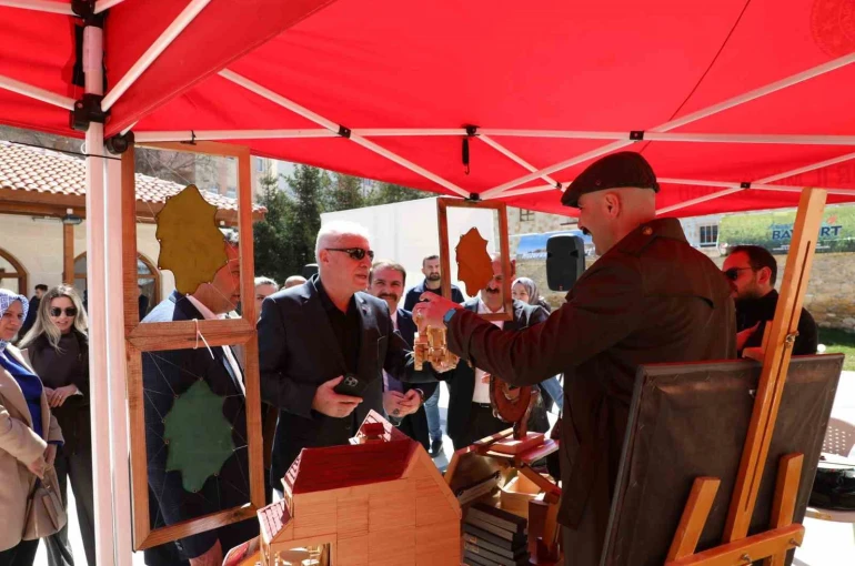 Bayburt’ta yöresel ürün stantları açıldı 