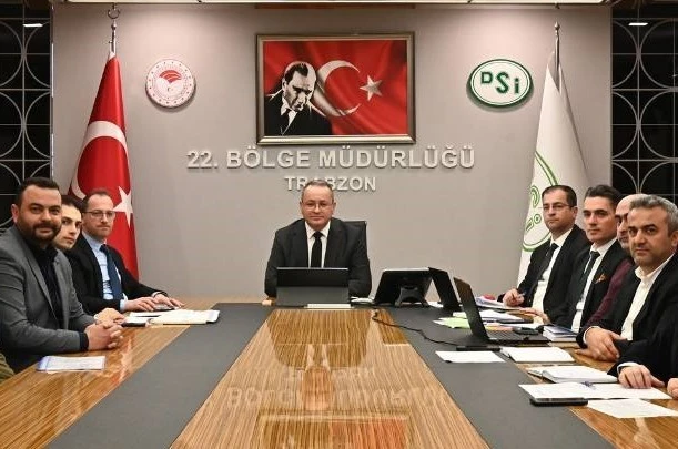 Bayburt’taki taşkın kontrol projelerinin son durumu toplantıda değerlendirildi 